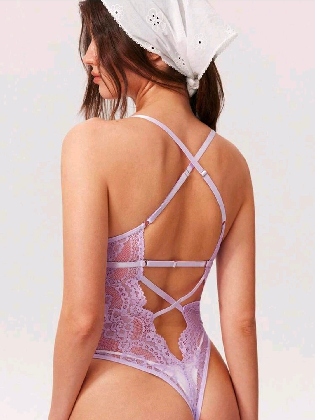Body de Lencería Lila de Encaje con Tirantes Cruzados - Talla M/L