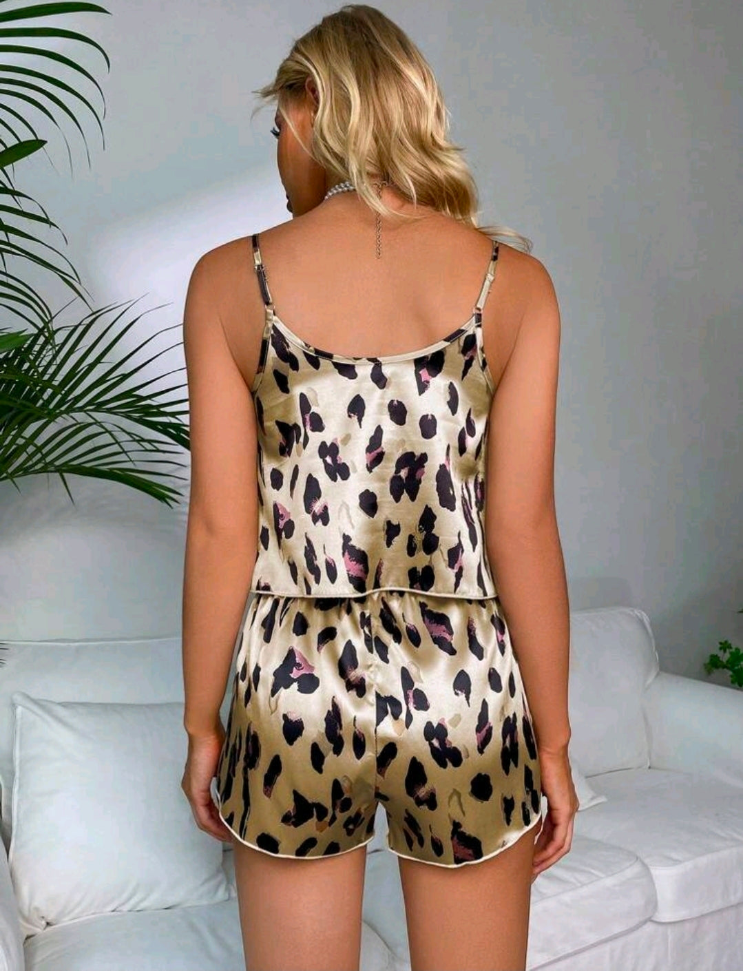 Pijama de Satén de Leopardo con Tirantes Ajustables - Talla S/M (Etiqueta L)